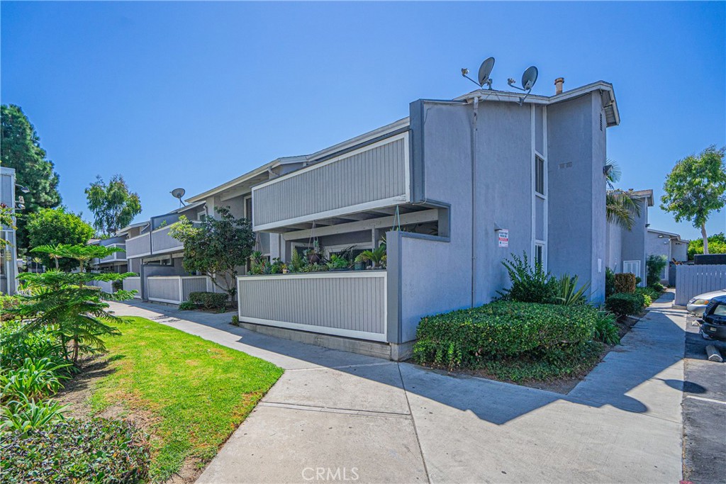 Brookhurst Village Condos (BRVL) - Residential