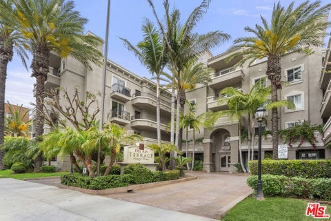 Photo of 4060 Glencoe Avenue #301, Marina Del Rey, CA 90292 (MLS # 26950131)