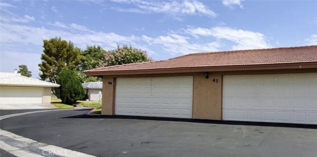 27535 Lakeview 44