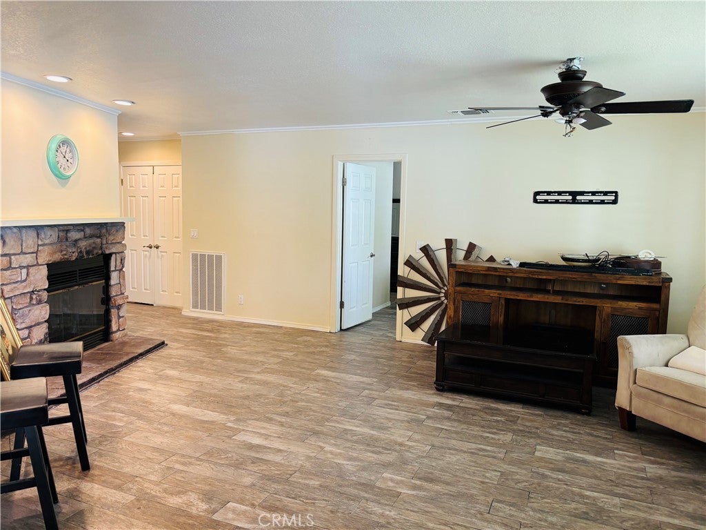 27535 Lakeview 44