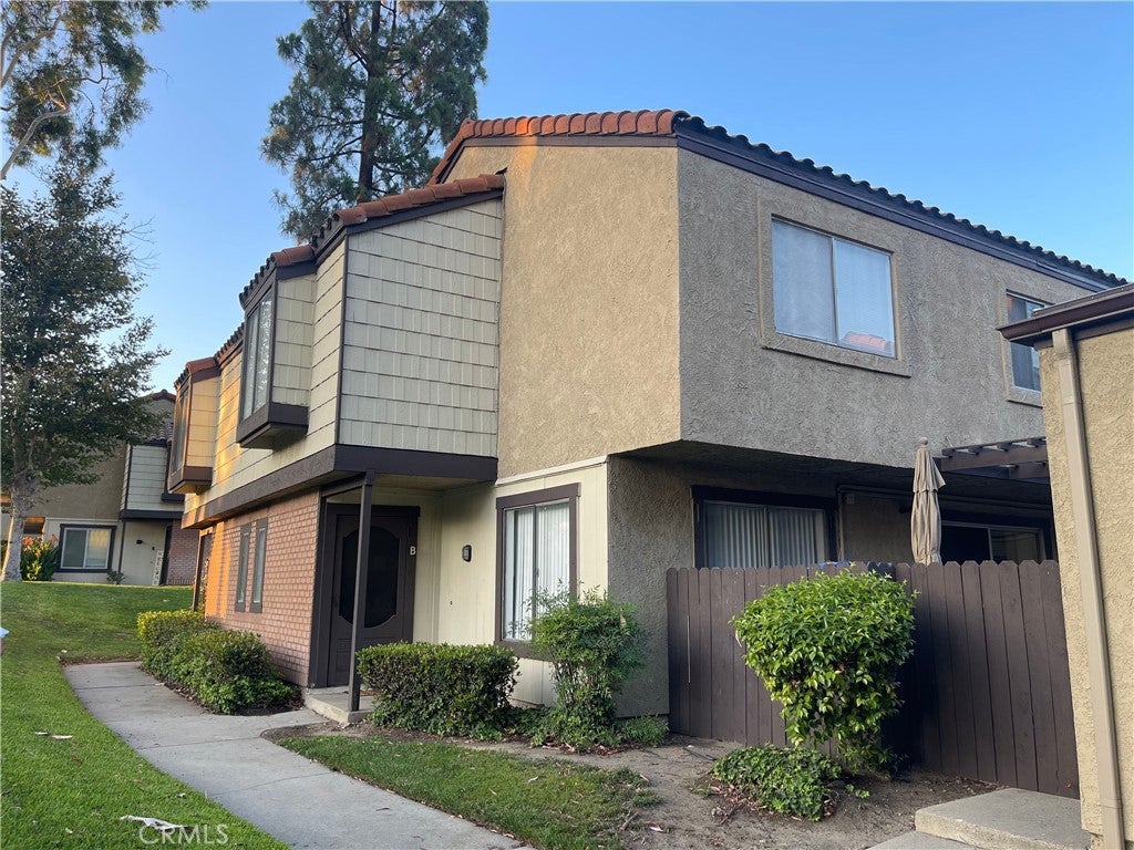9386 Mesa Verde DR DR