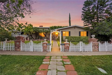 20431 Payeras Street Chatsworth CA 91311