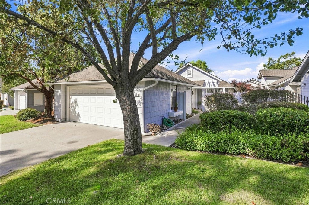 842 Alyssum Court