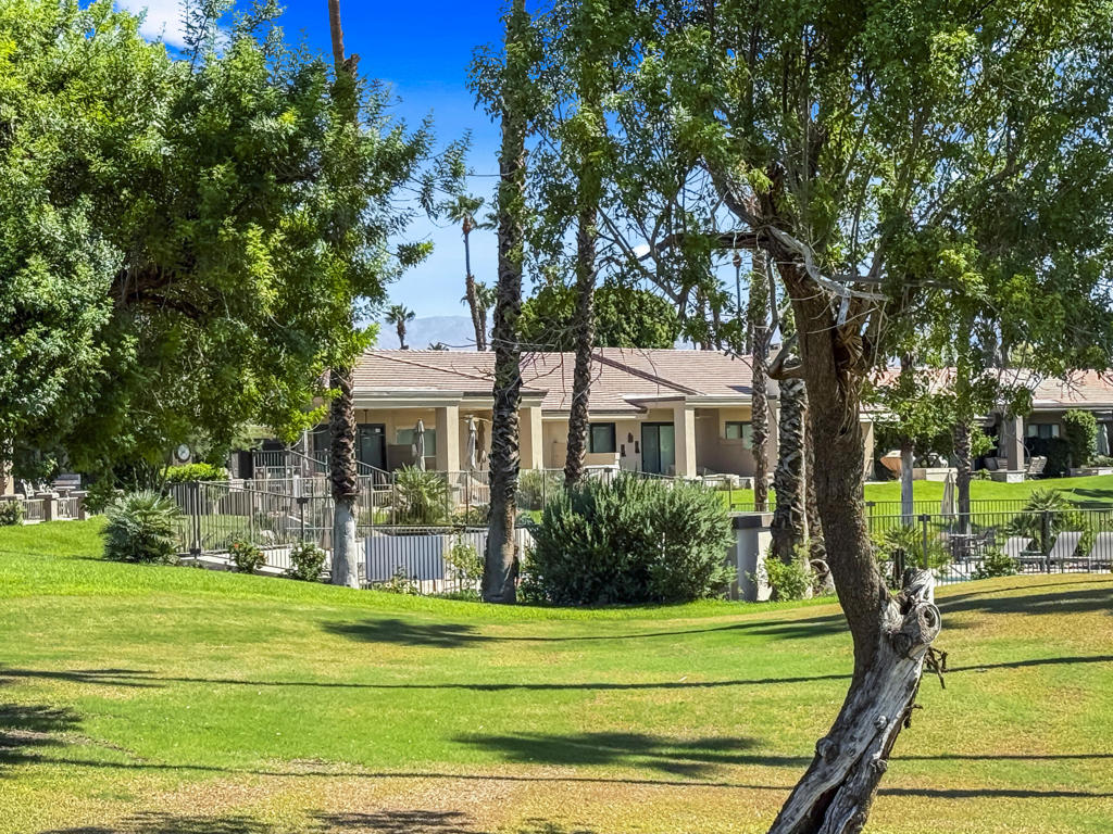 Palm Valley CC - Residential Lease