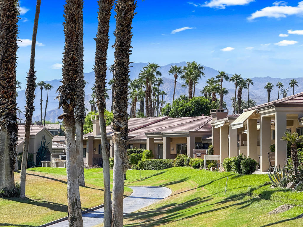 Palm Valley CC - Residential Lease