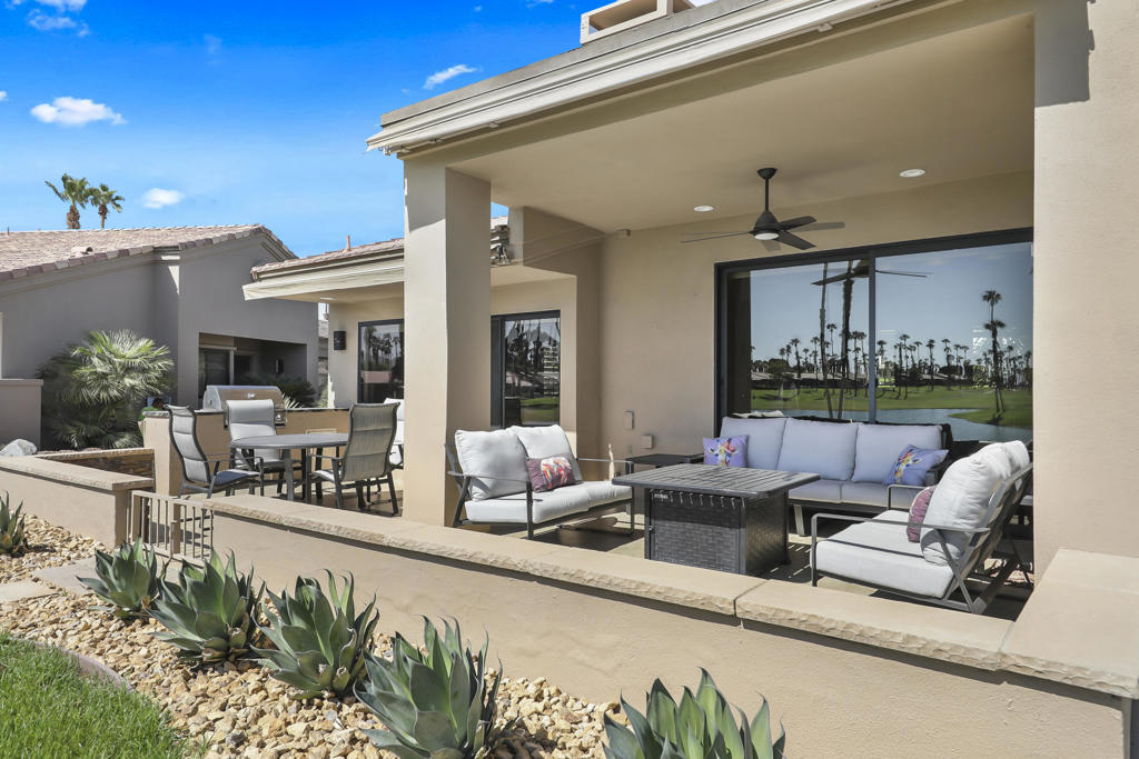 Palm Valley CC - Residential Lease