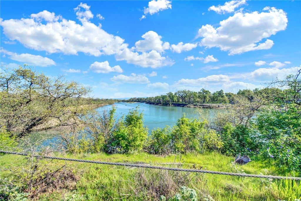 3829 GARDINER FERRY Road