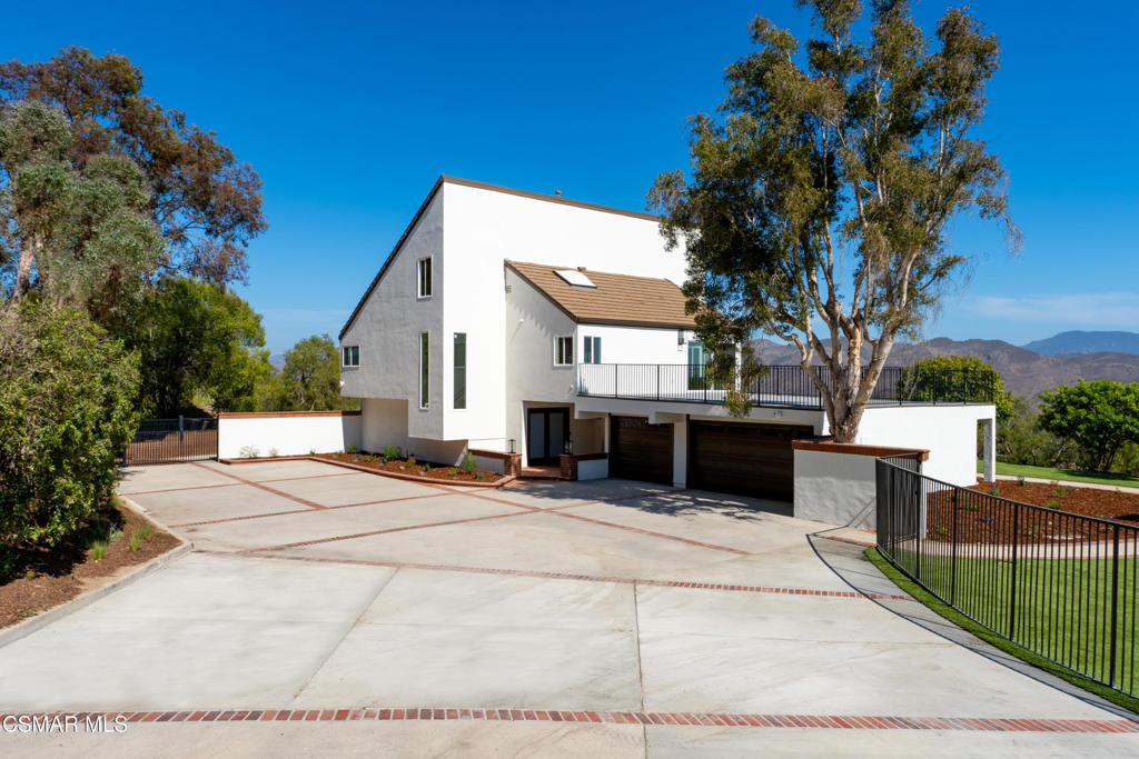6022 Cielo Vista Court