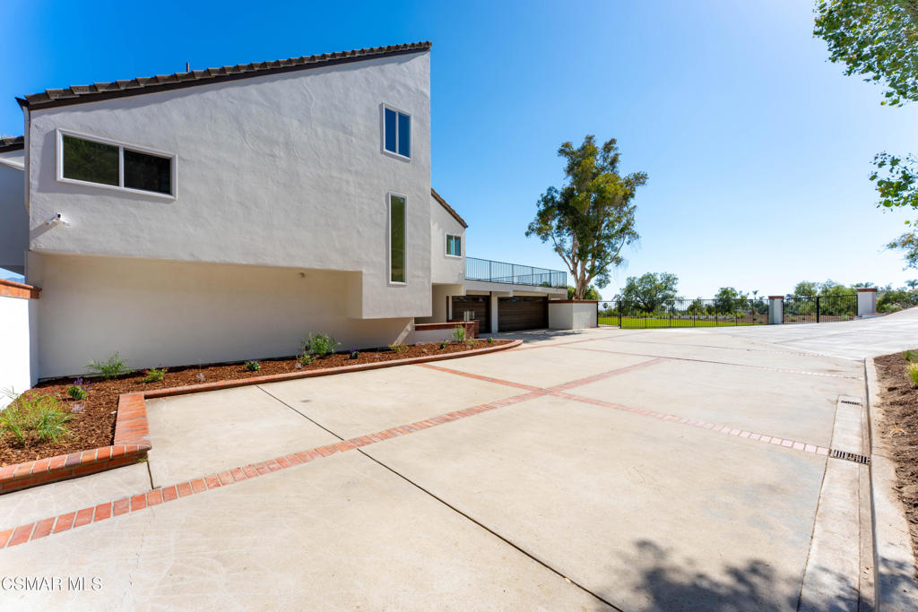 6022 Cielo Vista Court
