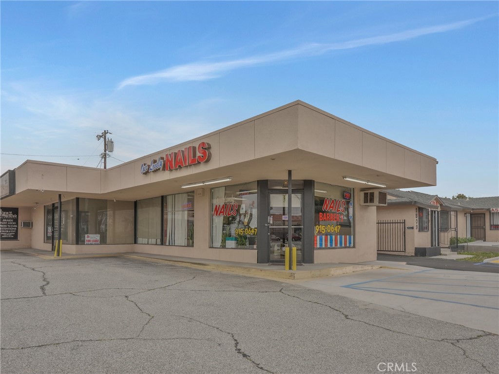 610 N Azusa Avenue