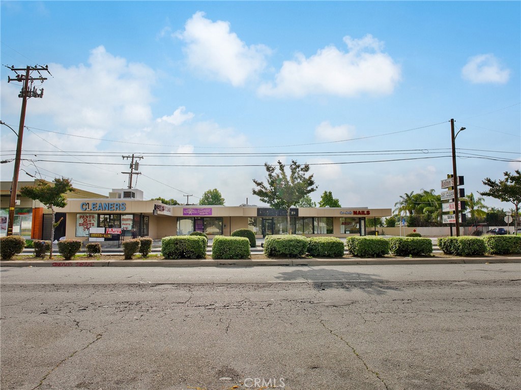 610 N Azusa Avenue