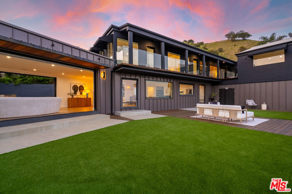 8021 Floral Avenue