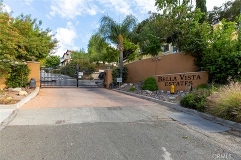 Photo of 23811 Bella Vista Drive, Newhall, CA 91321 (MLS # GD26120820)