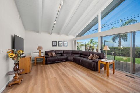 Photo of 1151 Catalina Boulevard Blvd, San Diego, CA 92107 (MLS # 260002579SD)