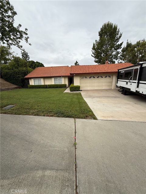 5625 Via Terreno Riverside CA 92506