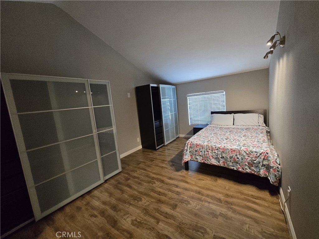 10422 Mountain View Avenue