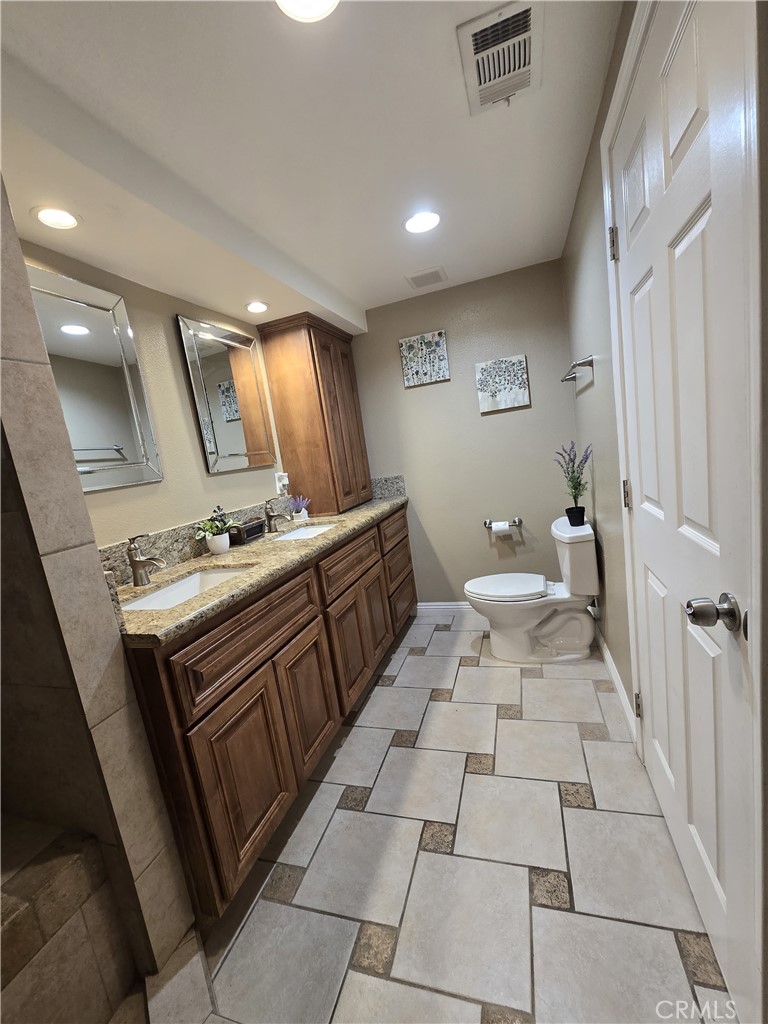 10422 Mountain View Avenue