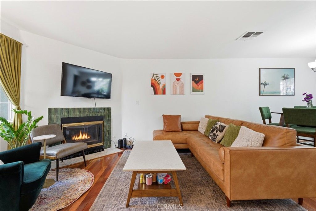 Photo of 618 N Howard St #122, Glendale, CA 91206 (MLS # DW25259521)