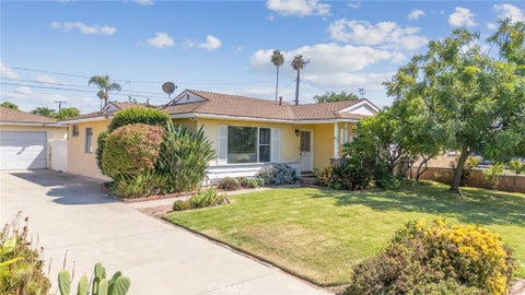 Photo of 1460 N ALDENVILLE Avenue, Covina, CA 91722 (MLS # CV26206597)