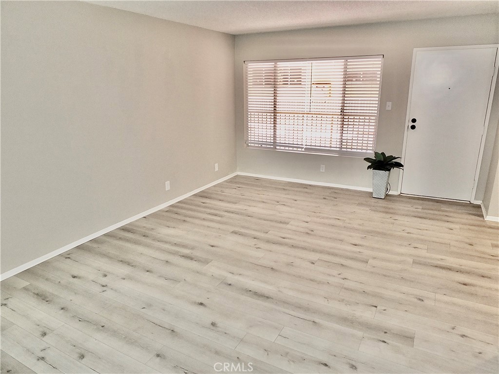545 Chestnut Avenue 203