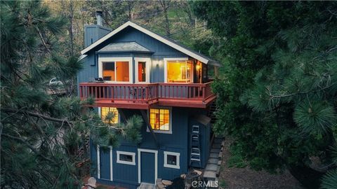 Photo of 681 Virginia Court, Lake Arrowhead, CA 92352 (MLS # IG26083430)