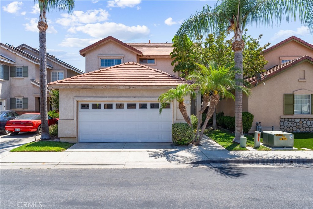861 Shade Tree Way