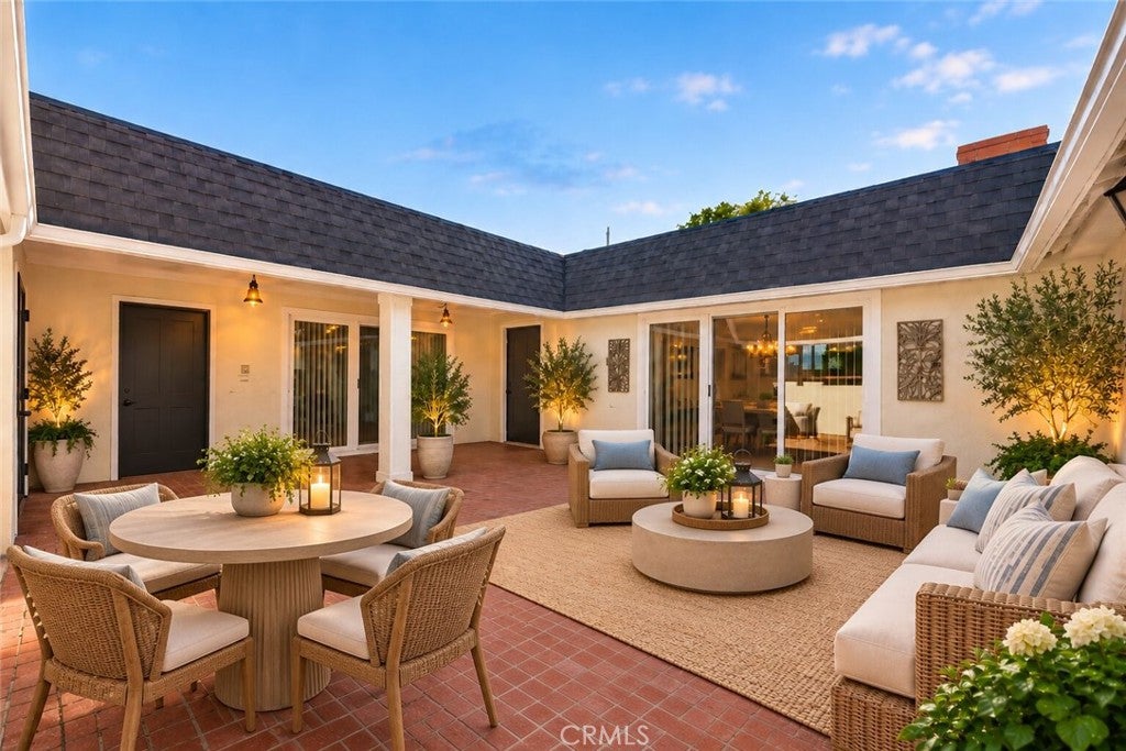 28655 Portsmouth Drive