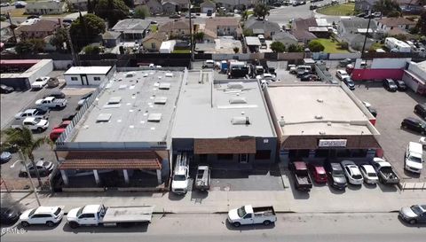 Photo of 1507 S Oxnard Boulevard, Oxnard, CA 93030 (MLS # V1-27319)