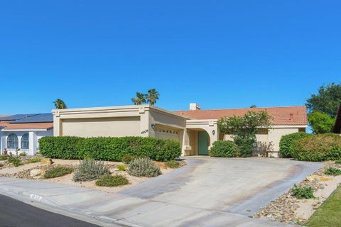 Photo of 40528 Meadow Lane, Palm Desert, CA 92211 (MLS # 219147997DA)