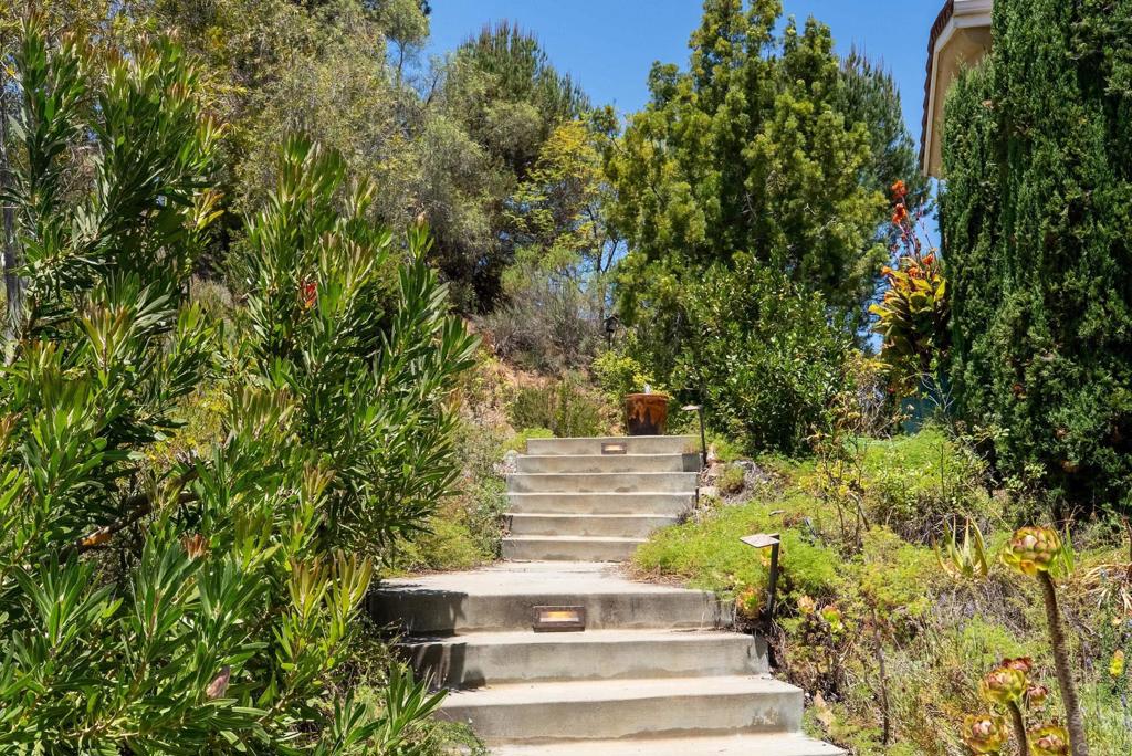 4476 Fallsbrae Road