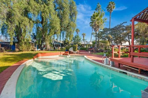 Photo of 307 E Washington Ave Ave, El Cajon, CA 92020 (MLS # 260004137SD)