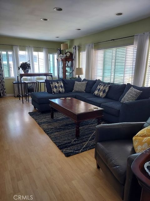 Photo of 204 45th Street #Upper, Manhattan Beach, CA 90266 (MLS # SB26003491)