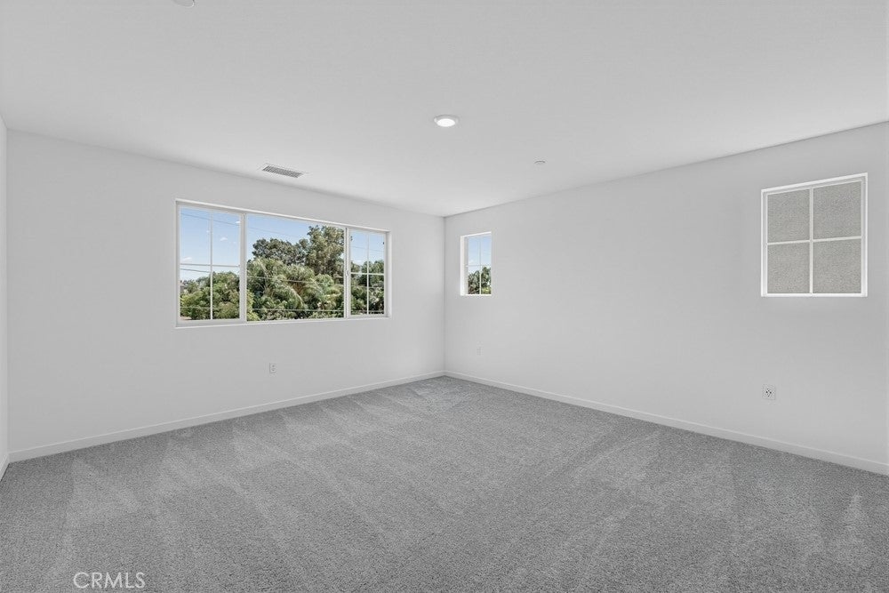 9568 Glenmore Forest Drive