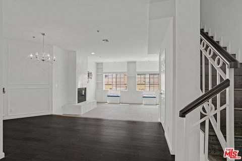 Photo of 850 N Poinsettia Place #3, Los Angeles, CA 90046 (MLS # 26668743)