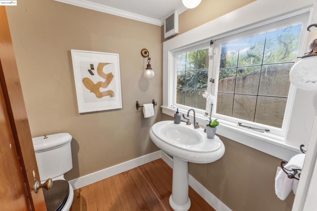 CLAREMONT - Residential