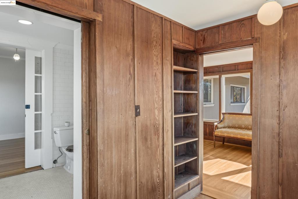 CLAREMONT - Residential