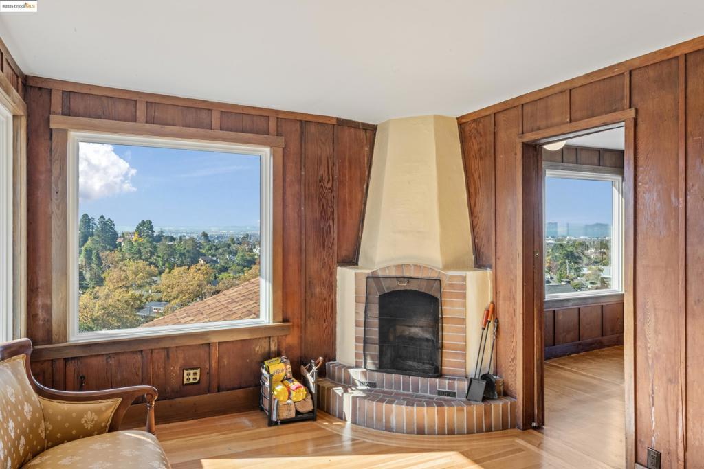 CLAREMONT - Residential