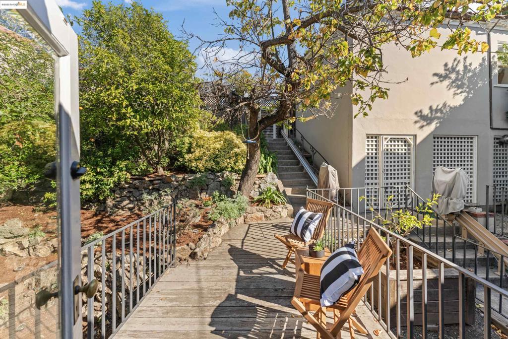 CLAREMONT - Residential