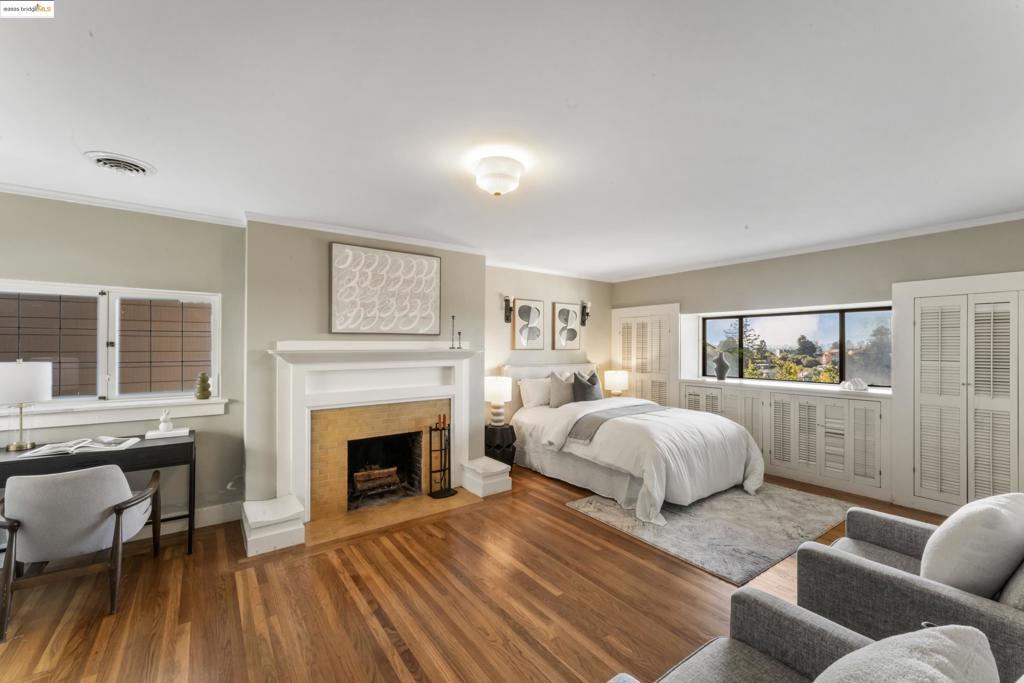 CLAREMONT - Residential