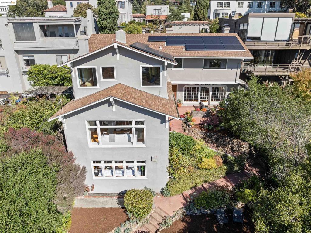 CLAREMONT - Residential