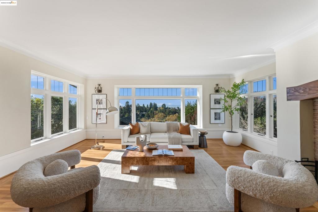 CLAREMONT - Residential