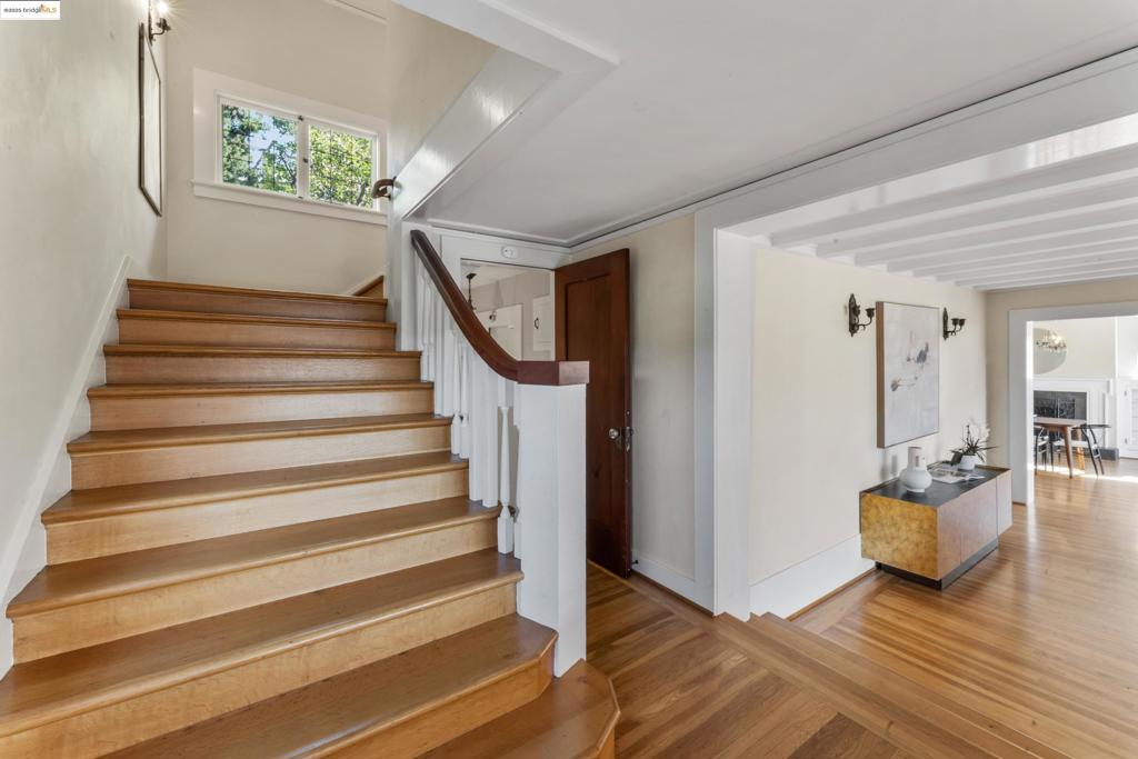 CLAREMONT - Residential