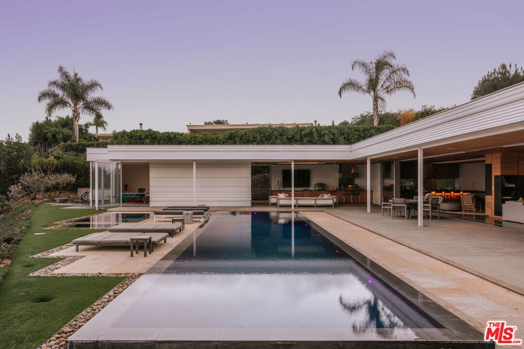 555 Vick Place