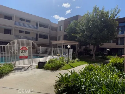 7826 Topanga Unit 213, Canoga Park, CA 91304 - MLS#: SR25057129