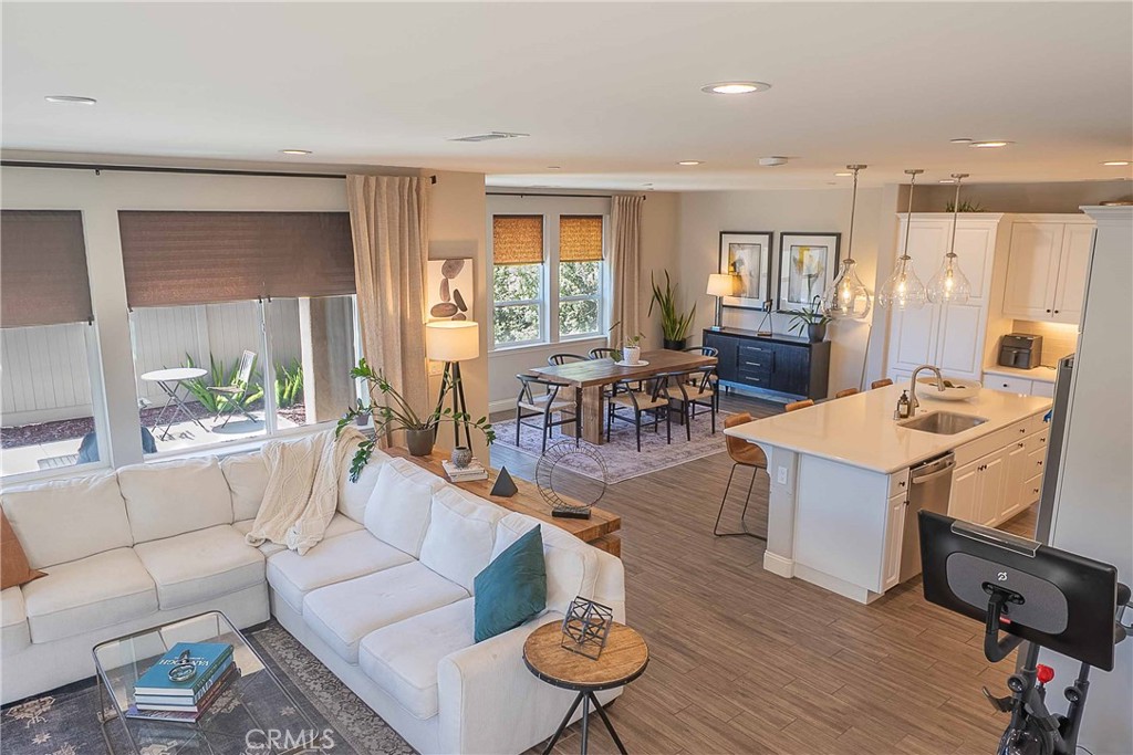 601 Agapanthus