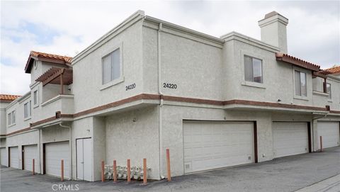 Photo of 24220 Sylvan Glen Rd #G, Diamond Bar, CA 91765 (MLS # OC26078394)