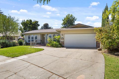 Photo of 1300 Kensington DR, Merced, CA 95340 (MLS # MC26184070)