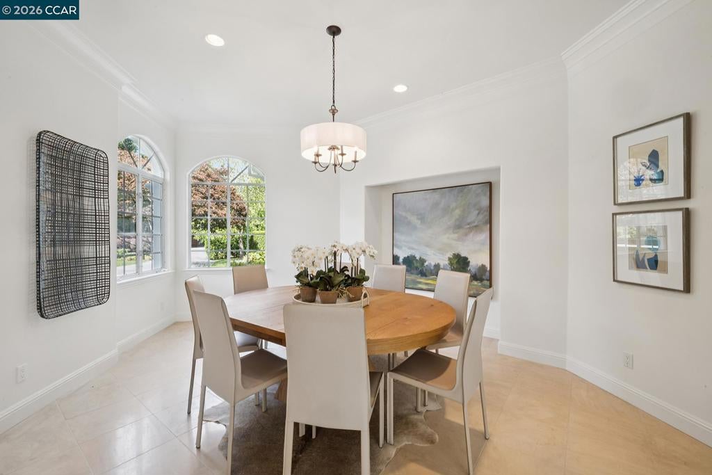 2 Reliez Manor Ct