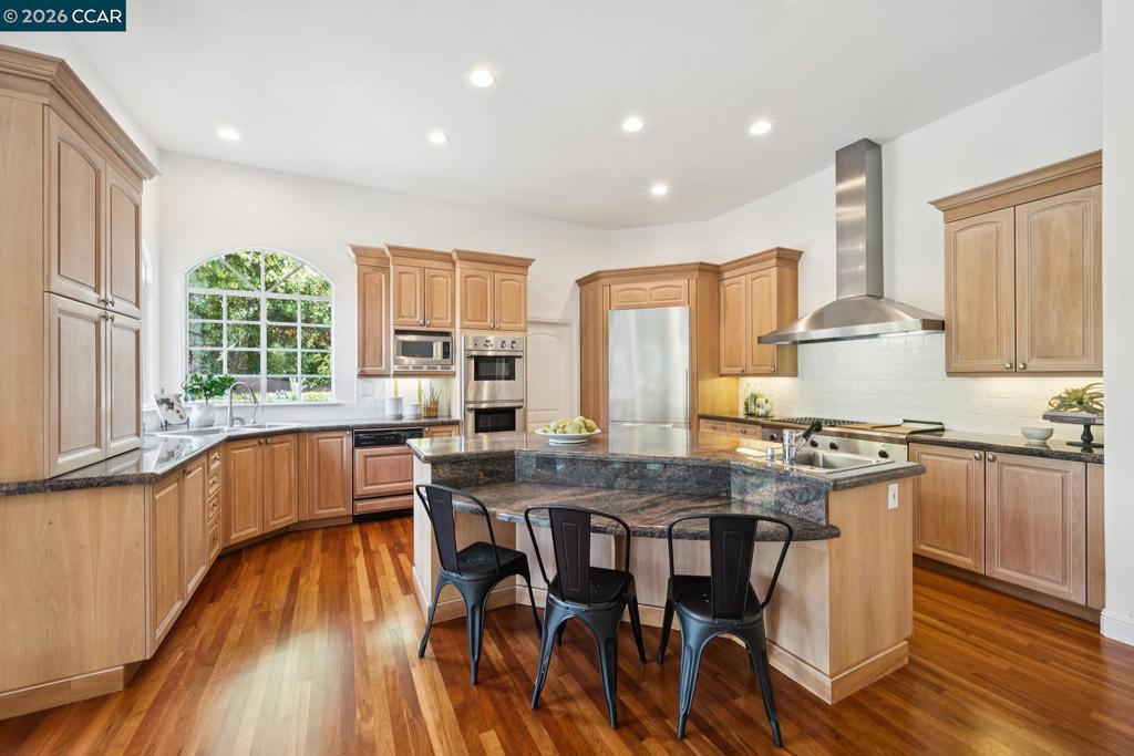 2 Reliez Manor Ct