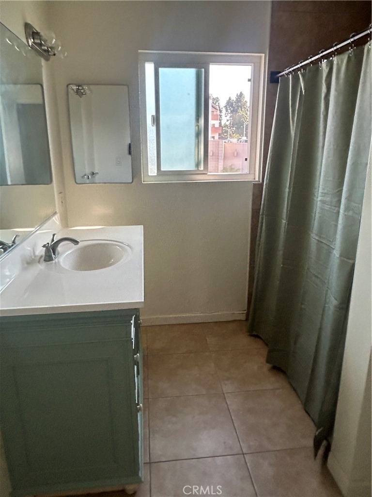 Los Altos/South of Fwy (LSF) - Residential Lease